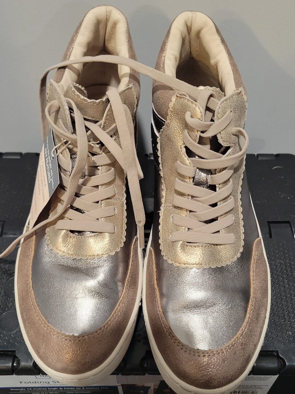 Jambu Women's Taupe and Gold Lace-Up Sneakers
